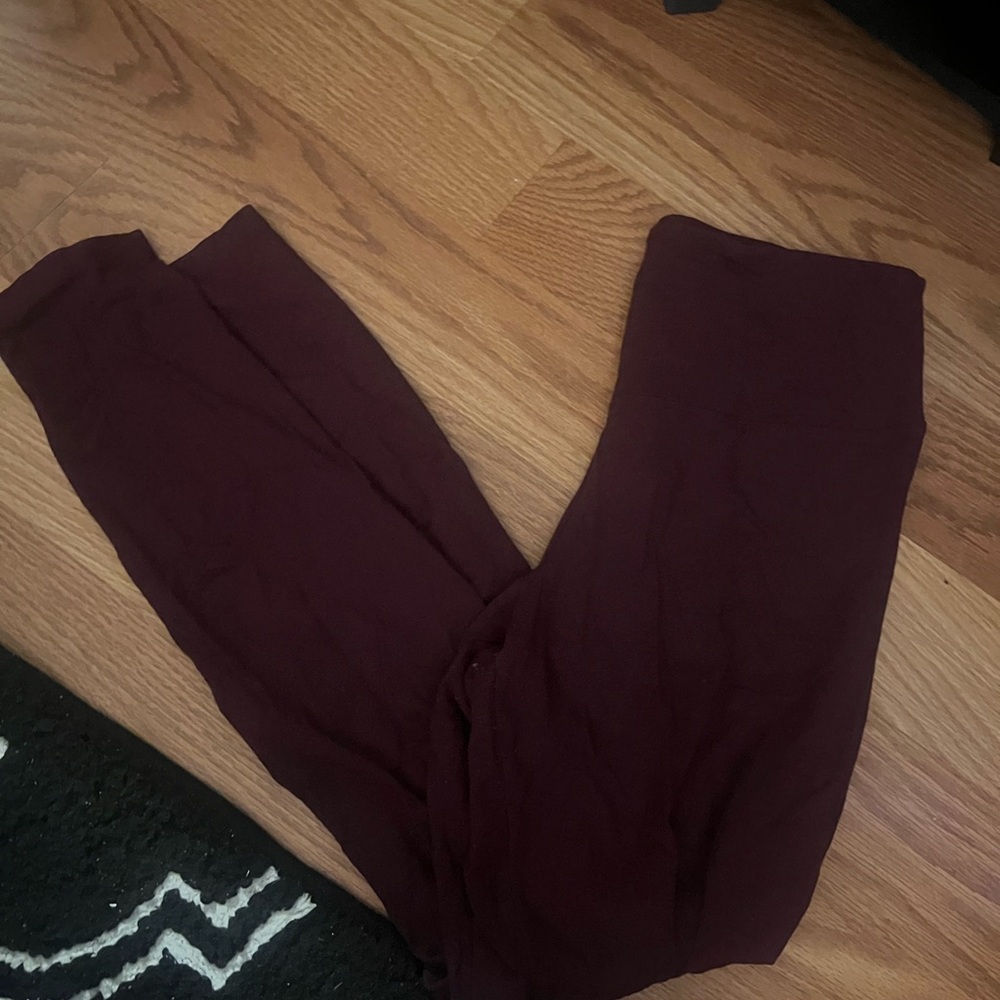 PINK Victoria's Secret Burgundy Leggings